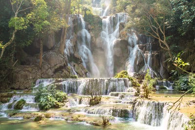 老挝琅勃拉邦匡斯瀑布美丽的风景。