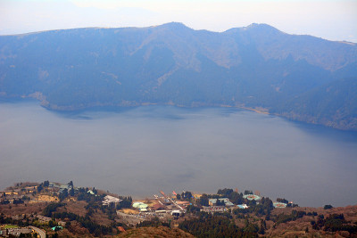 日本箱根Komagatake山的Ashi湖