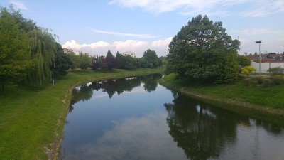 河