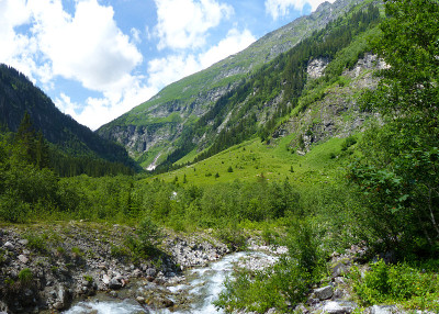 全景的Gastein山谷，Gasteinertal，在阿尔卑斯山，萨尔茨堡，奥地利。