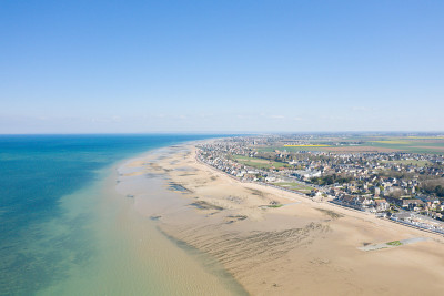 朱诺海滩的领主登陆的海滩和在欧洲，在法国，在诺曼底，在Arromanches les bains的B
