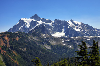 Shuksan山，北Cascades，华盛顿