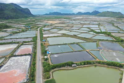 泰国prayuap Khiri Khan的Khao Daeng视点红山