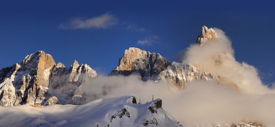 从Passo Rolle看到的Pale di San Martino白云岩群与Cimon della