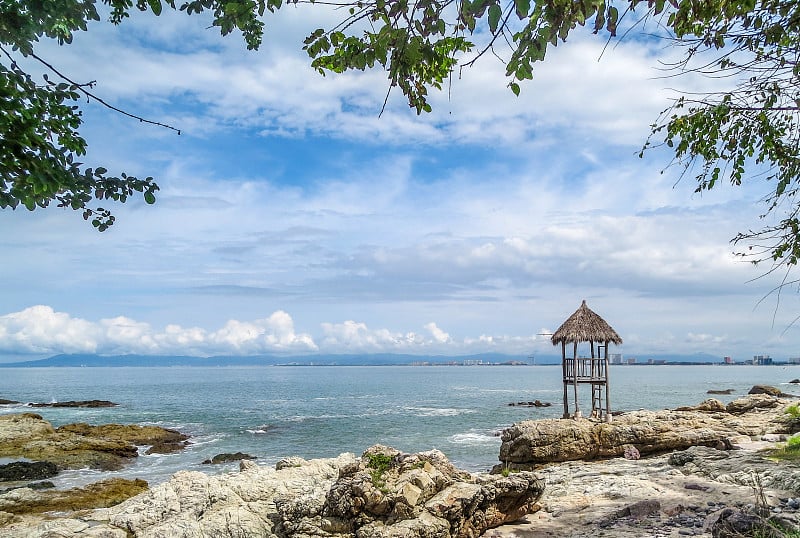 Banderas湾的景观海岸线，Puerto Vallarta，墨西哥