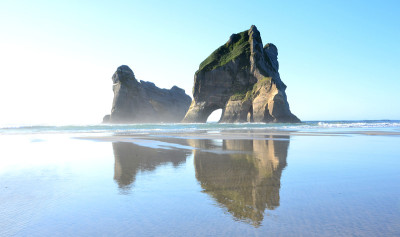 瓦拉里基海滩