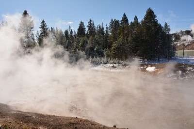 黄石公园本季第一场雪