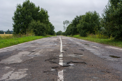 破碎的道路