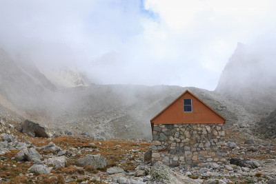 高山的小屋