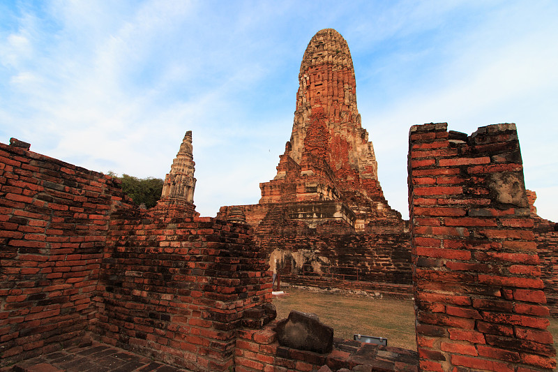 位于大城府的古庙、Phra Ram庙遗址