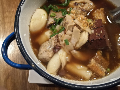 甜香味5香料红烧的泰式炒菜刺拳普罗克汤