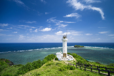 灯塔和东海