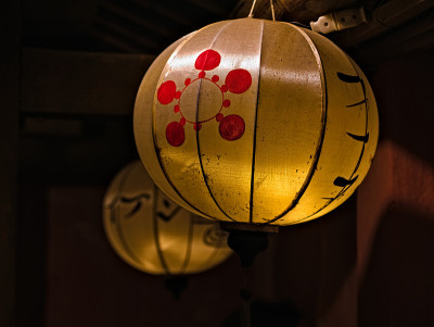 传统丝绸彩灯