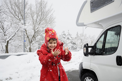 降雪的孩子
