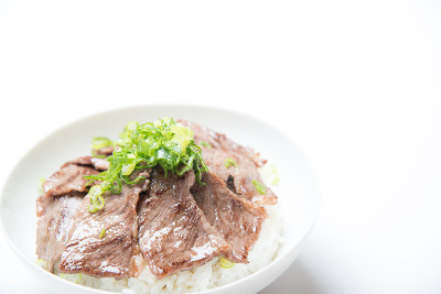 日式烧肉饭团