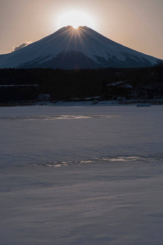 冬天的钻石山