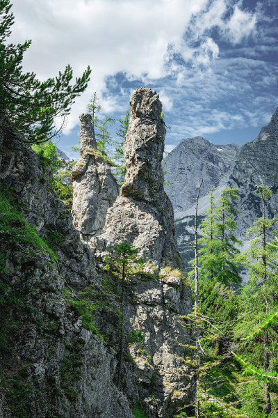 Totes Gebirge山脉的风景与白云岩巨石