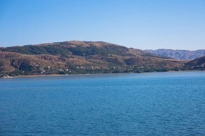 以拉齐格的哈扎尔湖(Elazığ)是该地区最重要的自然资产之一。