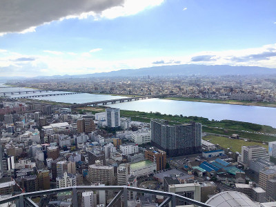 从梅田天空大厦看