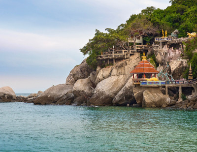 Wat Khao ' s佛教寺庙。