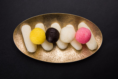 gulab jamun / rasgulla / chamcham /时钟