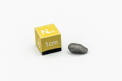 Black magnetic Tektite Meteorite called Atacamaite