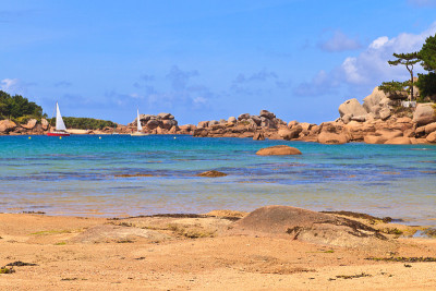 花岗岩玫瑰Cote de granite Rose，布列塔尼海岸附近的Ploumanach，法国