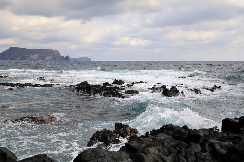 出现海