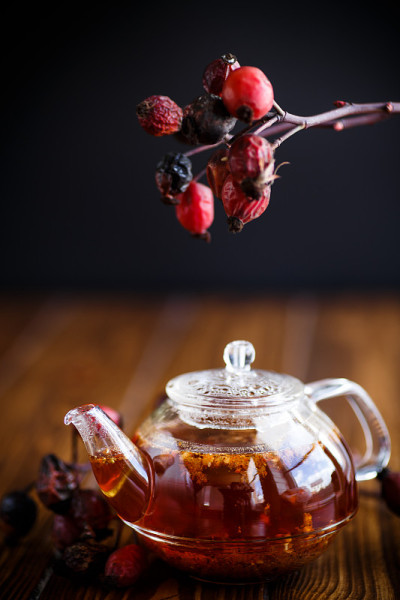 干红玫瑰果和茶