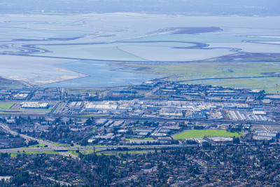 弗里蒙特和特斯拉工厂从小径到Mission Peak，东旧金山湾，加州