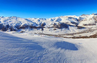 滑雪胜地