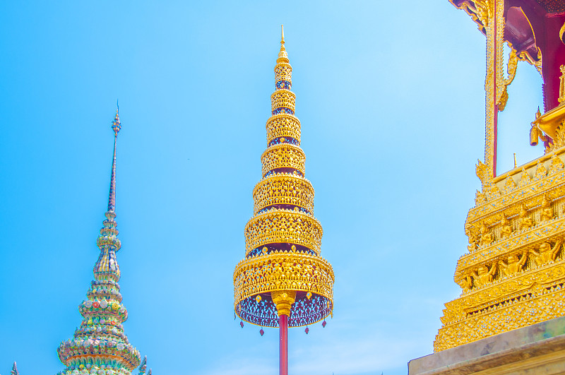 金冠和王座在玉寺，大皇宫，曼谷，泰国。