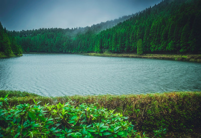 小火山口湖