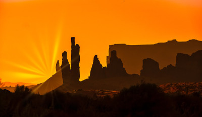 图腾柱，纪念碑谷，Arizonaâ犹他州边界，在纳瓦霍民族保留地。美国