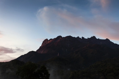 基纳巴卢山,婆罗洲岛