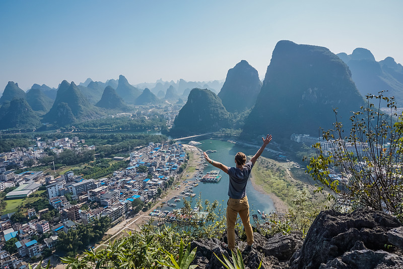 山间的自由。阳朔,中国