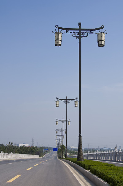 现代城市道路和路灯