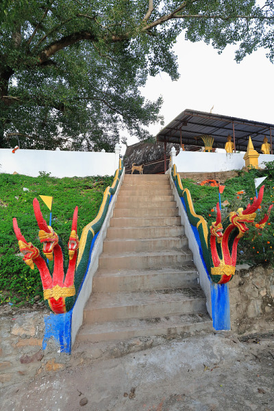 后入口-帕康庙。孟La-Udomxai province-Laos。3552