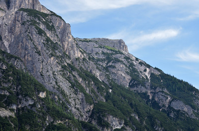 来自兰德罗山谷的皮亚纳山
