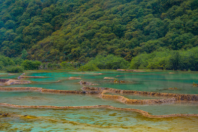 Huanglong谷