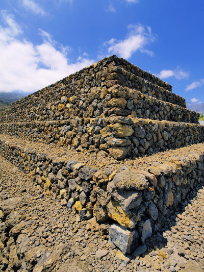 金字塔， 特内里费岛