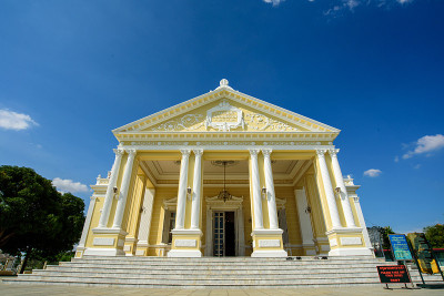 Phra Thinang Varobhas Biman，泰国大城府邦帕宫的住宅大厅