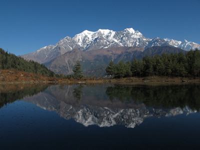美丽的Sekong湖和Nilgiri