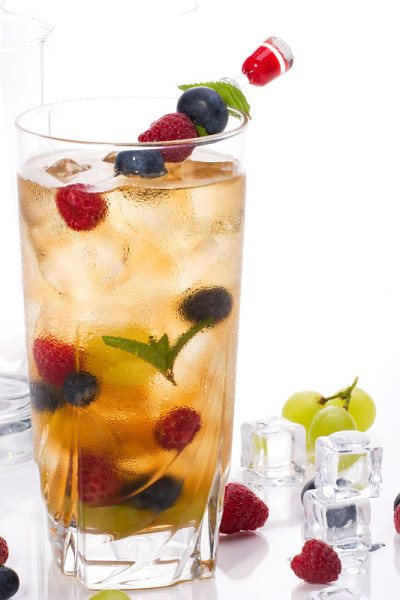 丘穿孔鸡尾酒