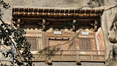 444窟木质门廊，莫高窟。Dunhuang-Gansu省-中国- 0597