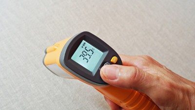 数字温度计的枪。