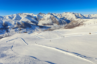 滑雪胜地