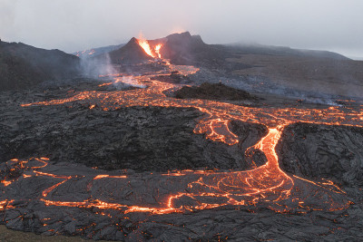 火山喷发和熔岩场