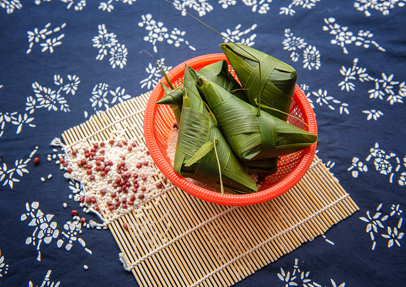 中国端午节的食物是粽子