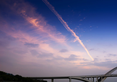 飞机在天空